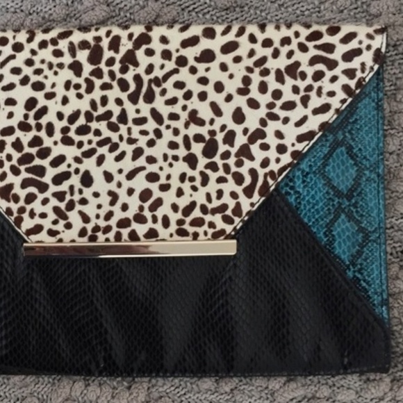 Aldo Animal Print Media Envelope Clutch - Picture 4 of 4